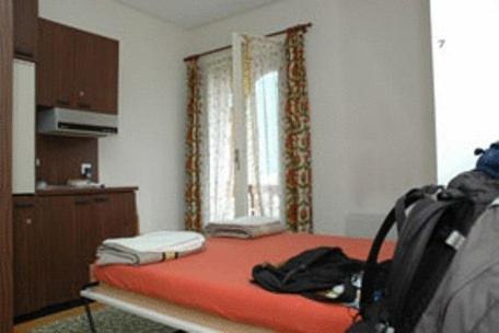 Single Room,7324681:JPEG